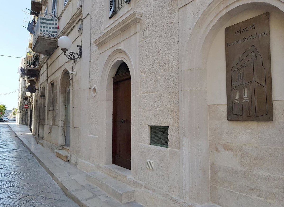 Edward Rooms & Wellness B&B, Italy