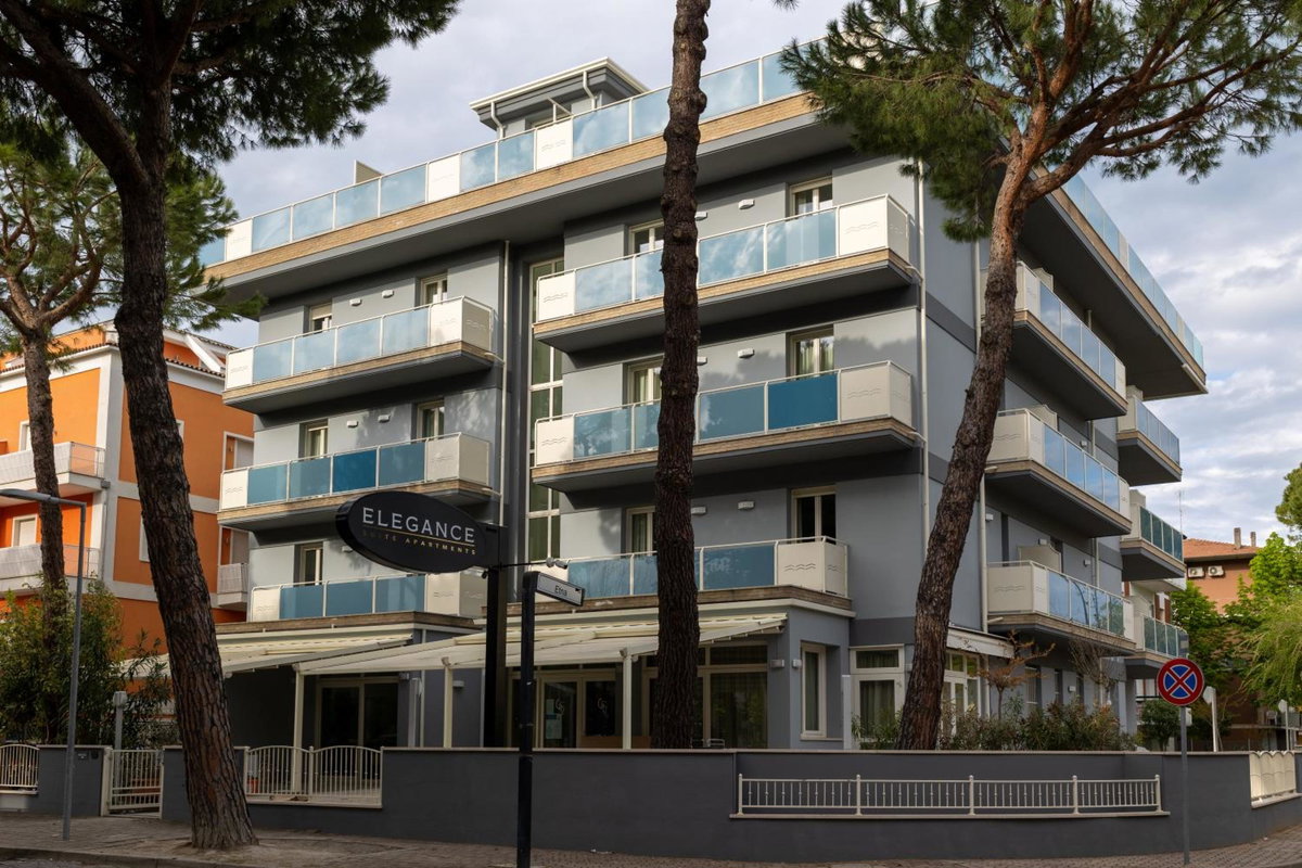 Elegance Suite Apartments - Siroli Collection, Italy