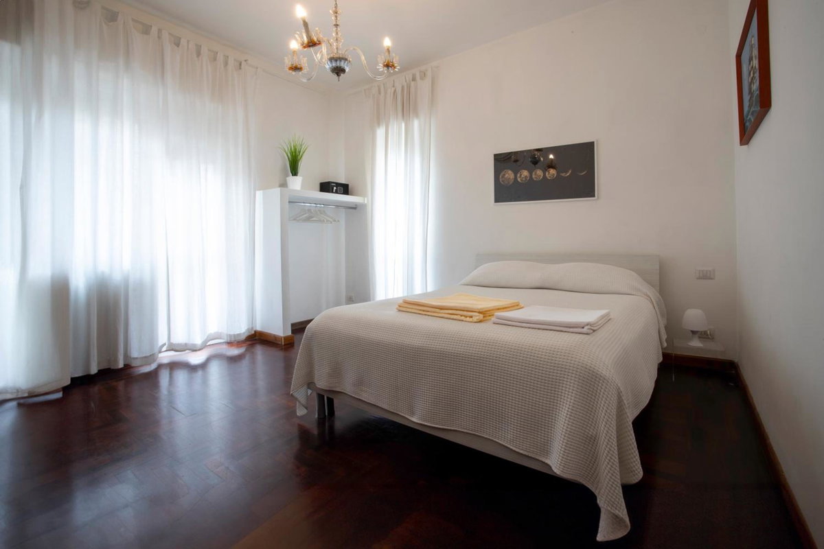 Hotel · 2 Passi Da, Rome