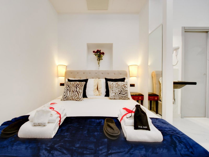 Queen Palace Suites, Rome, Italy
