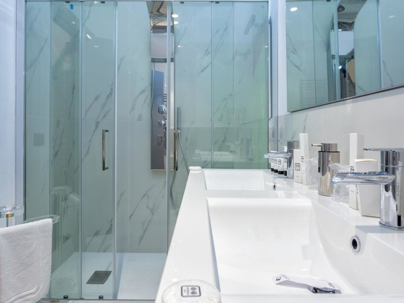 Queen Palace Suites, Rome, Italy