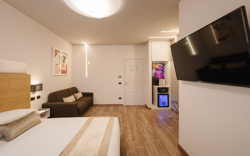 Etruska luxury Trastevere Guesthouse, Rome, Italy