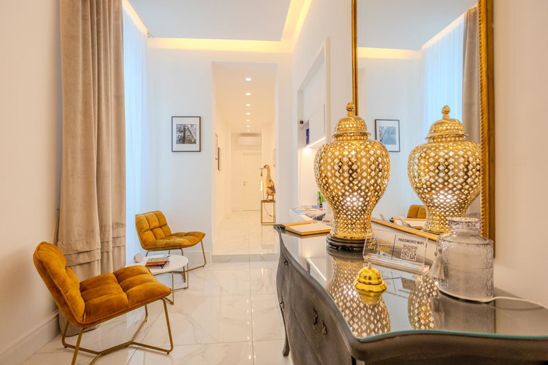 La Corte dei Mille Luxury, Naples, Italy