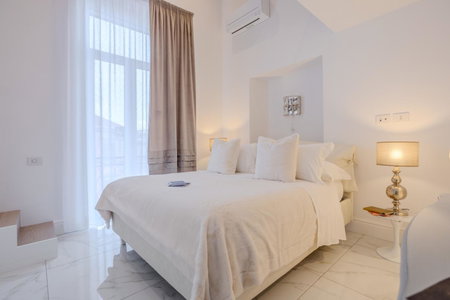 La Corte dei Mille Luxury, Naples, Italy