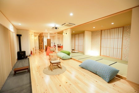 Ukiha Kojio no Akari, Ukiha, Japan