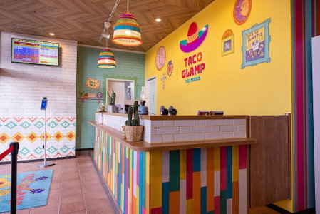 Taco Glamp, Tako, Japan