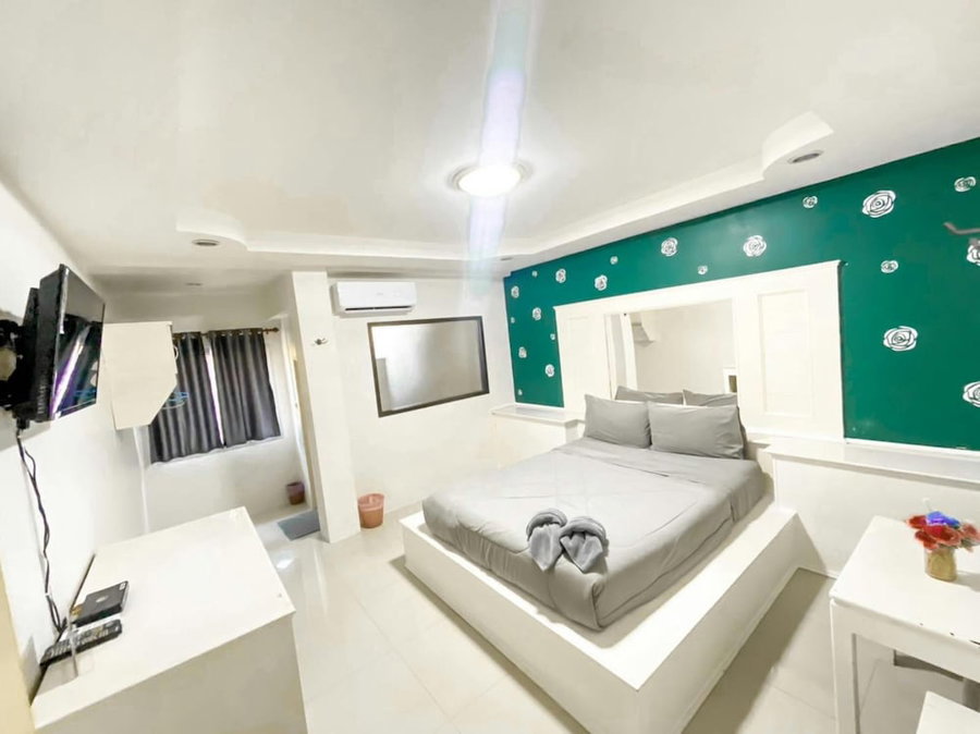 Sirasit 999 Mansion, Phetchaburi, Thailand