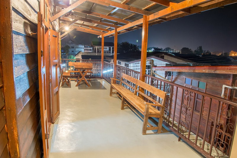 Bankong Rimkhong, Chiang Khan, Thailand