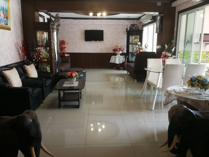 Home Sweet Home Place, Lop Buri, Thailand