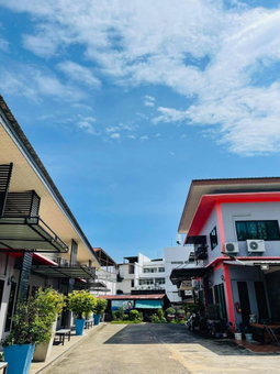 Baan Sri Family, Kabin Buri, Thailand