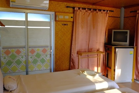 Lumphachi Lakehill Resort, Suan Phueng, Thailand