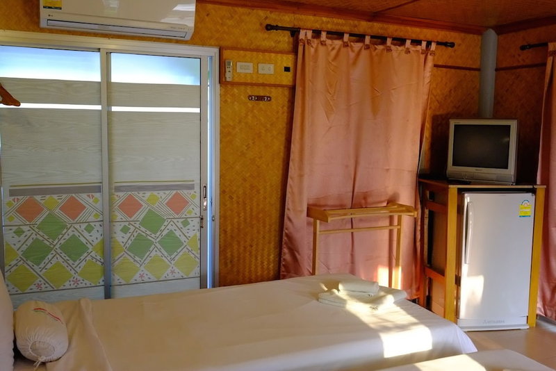 Lumphachi Lakehill Resort, Suan Phueng, Thailand