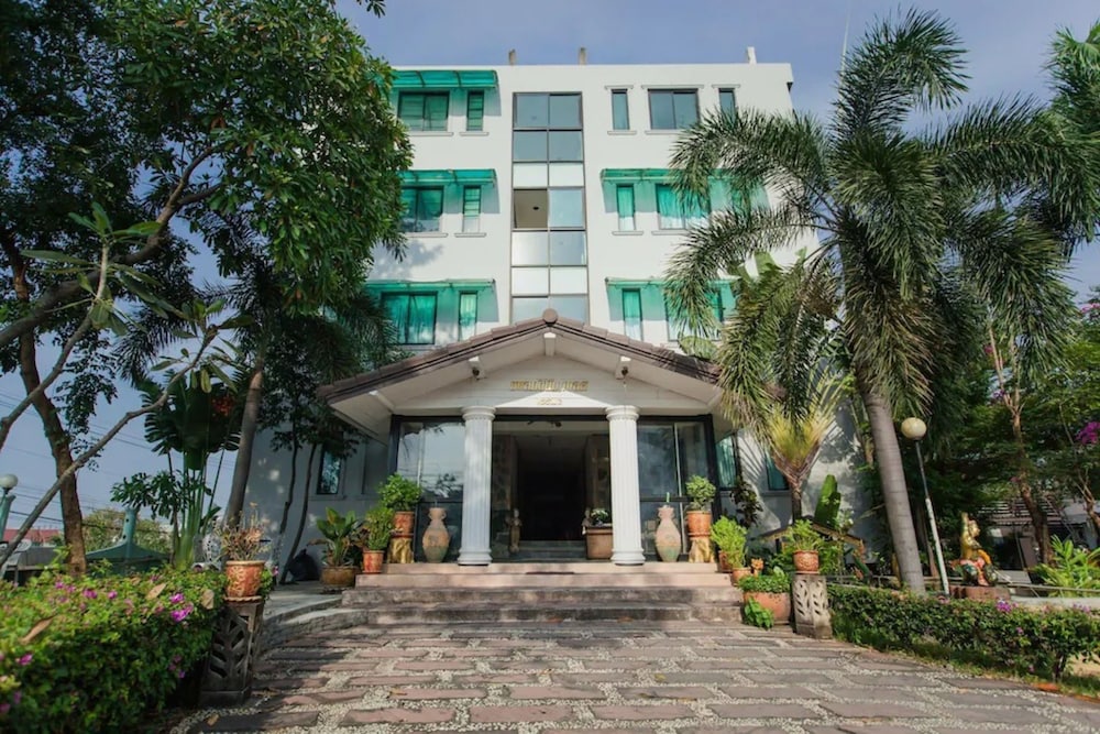 Hotel · Platinum Place, Bangkok