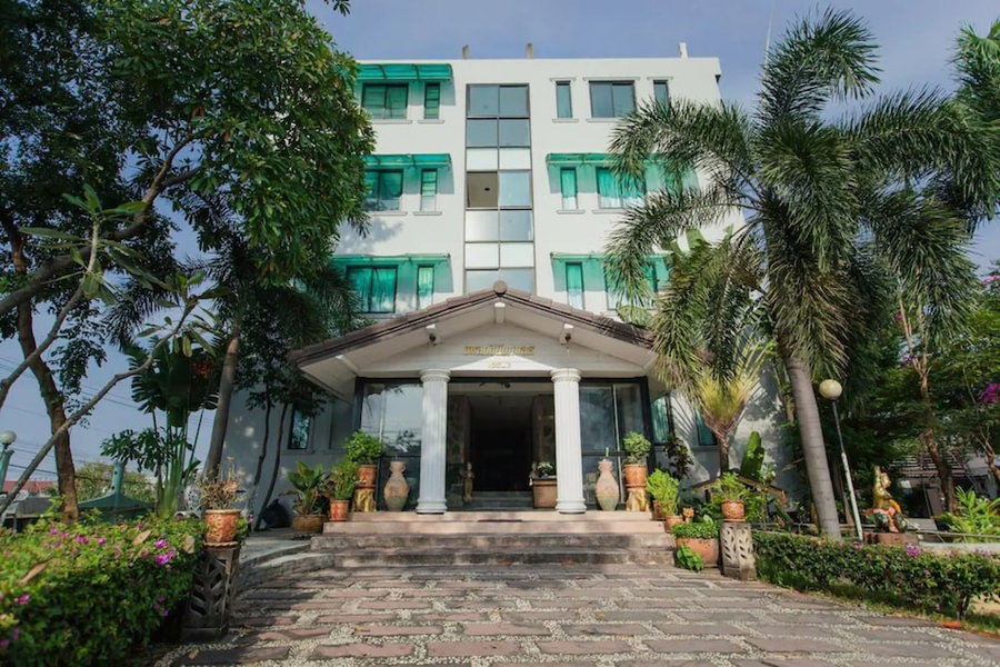 Platinum Place, Bangkok, Thailand