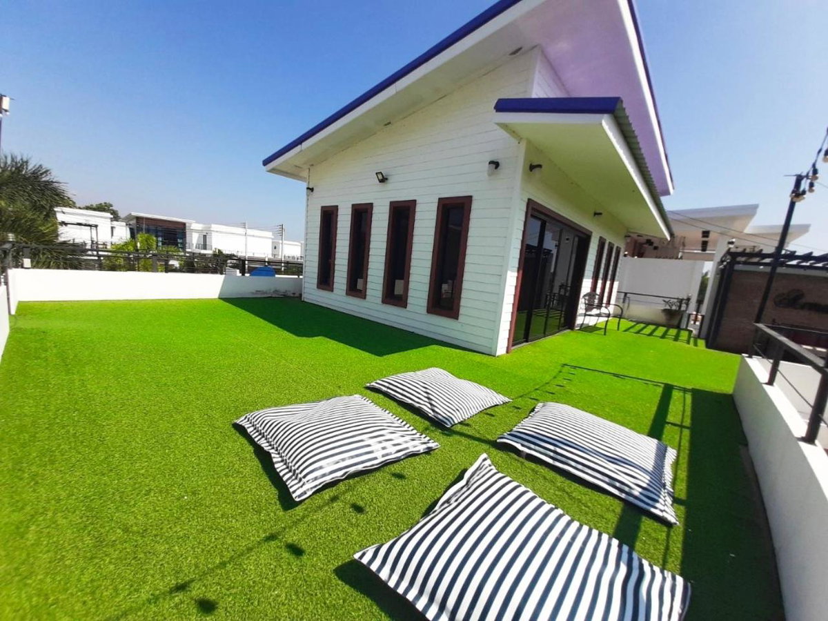 Hotel · บ้านพูลแอคเซส หัวหิน 4 ห้องนอน จัดปาร์ตี้ คาราโอเกะ โต๊ะพูล พัก 8-20 คน, Hua Hin