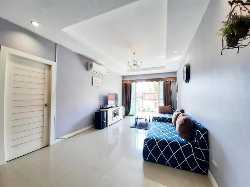 บ้านพูลแอคเซส หัวหิน 4 ห้องนอน จัดปาร์ตี้ คาราโอเกะ โต๊ะพูล พัก 8-20 คน, Hua Hin, Thailand