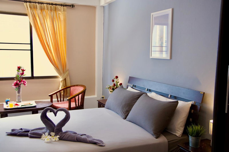 GOLDEN GUESTHOUSE by The Beach Cha Am, Cha Am, Thailand