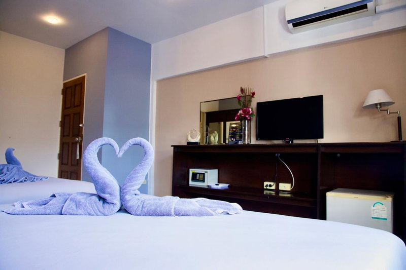 GOLDEN GUESTHOUSE by The Beach Cha Am, Cha Am, Thailand