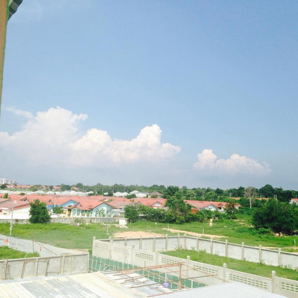 J&E, Nong Prue, Thailand