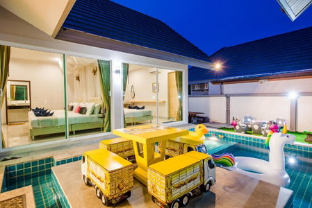 M4 Billion Pool Villa Cha-am, Cha Am, Thailand
