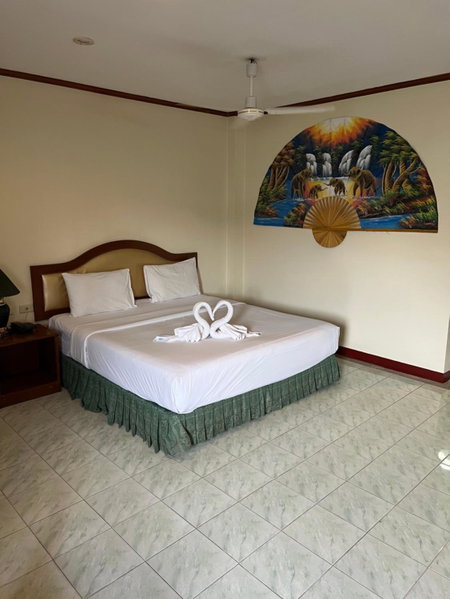 Lewiinski's Hotel, Pattaya Central, Thailand