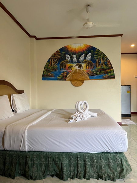 Lewiinski's Hotel, Pattaya Central, Thailand