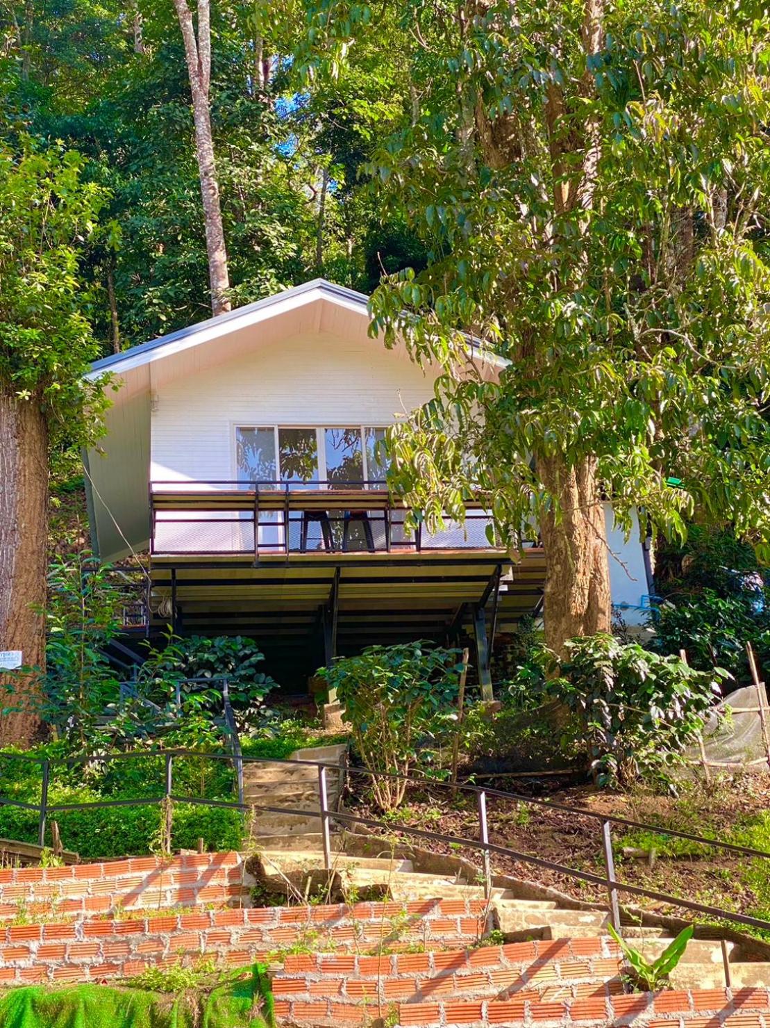 บ้านชายดอย Glamping ดอยแม่แจ๋ม cheason ,Muangpan, Lampang, Thailand