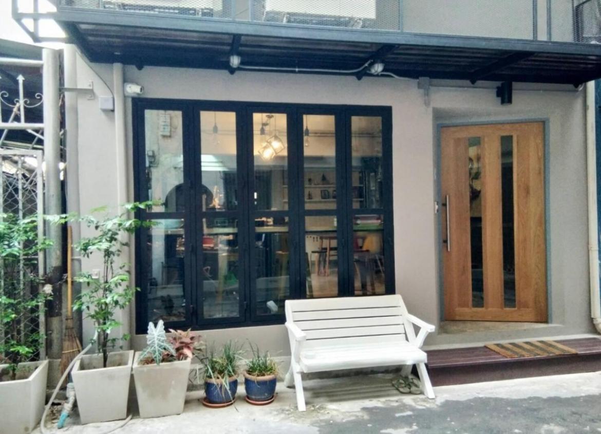 Hotel · The Chatbox Silom Hostel, Bangkok