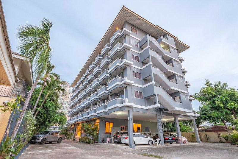 Tycoon Place Garden, Pattaya, Thailand
