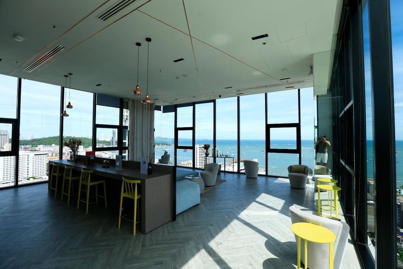 LLX Apartments at The Base condo, Pattaya Central, Thailand