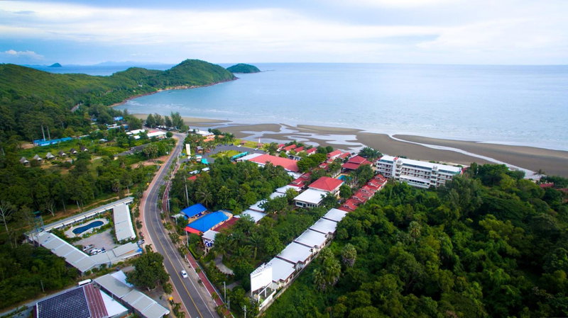 New Travel Beach Hotel & Resort, Chao Lao Beach, Thailand