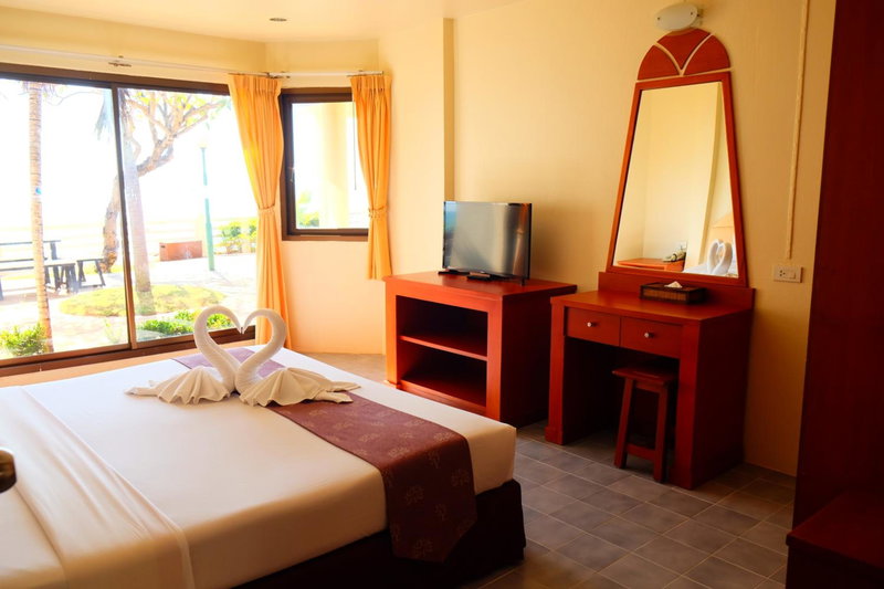 New Travel Beach Hotel & Resort, Chao Lao Beach, Thailand