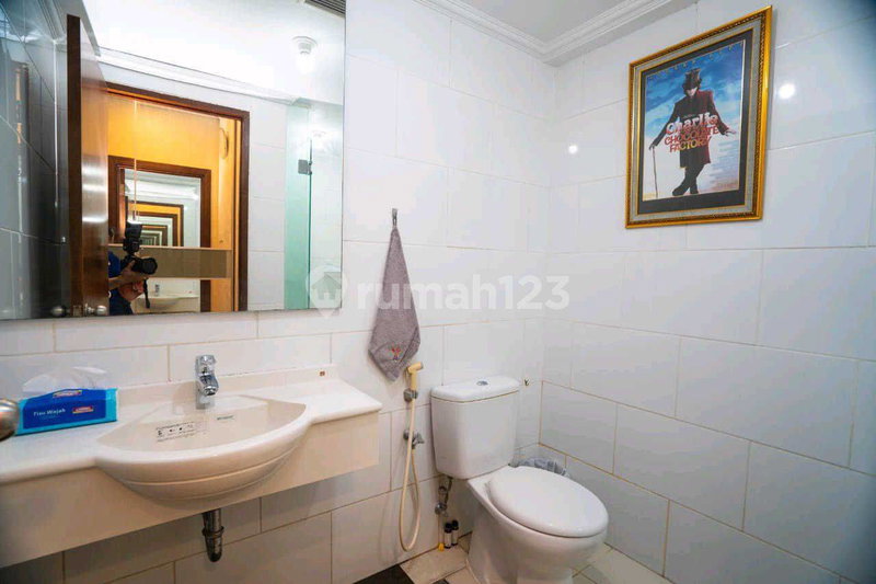 Apartment for rent in Surabaya, Indonesia · Waterplace Apartments · 3 rooms, 2 baths