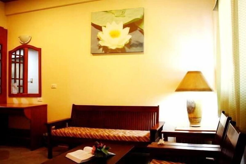 Bunjongburi Hotel, Surat Thani, Thailand
