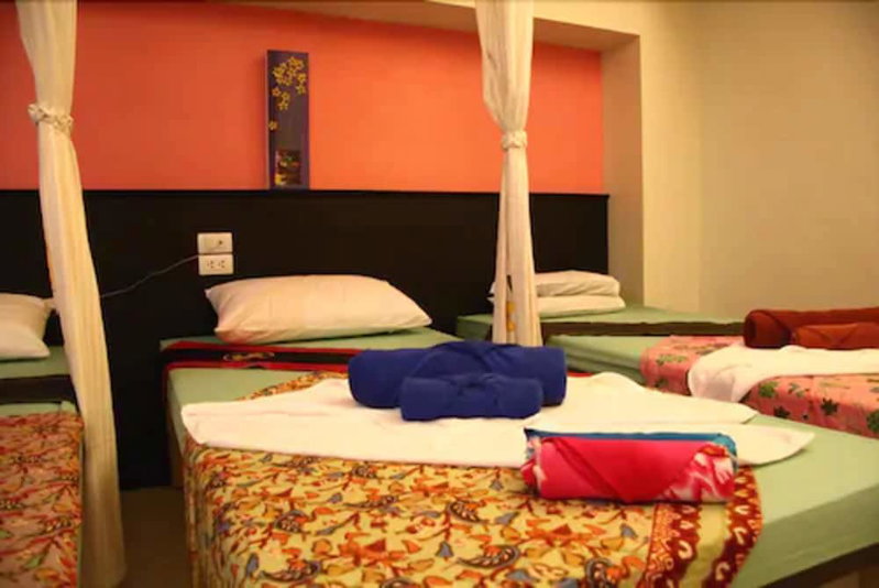 Bunjongburi Hotel, Surat Thani, Thailand