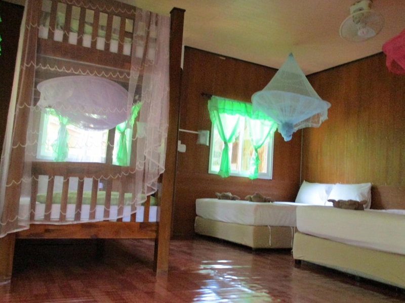 Khao Sok Island Resort and Spa, Phanom, Thailand