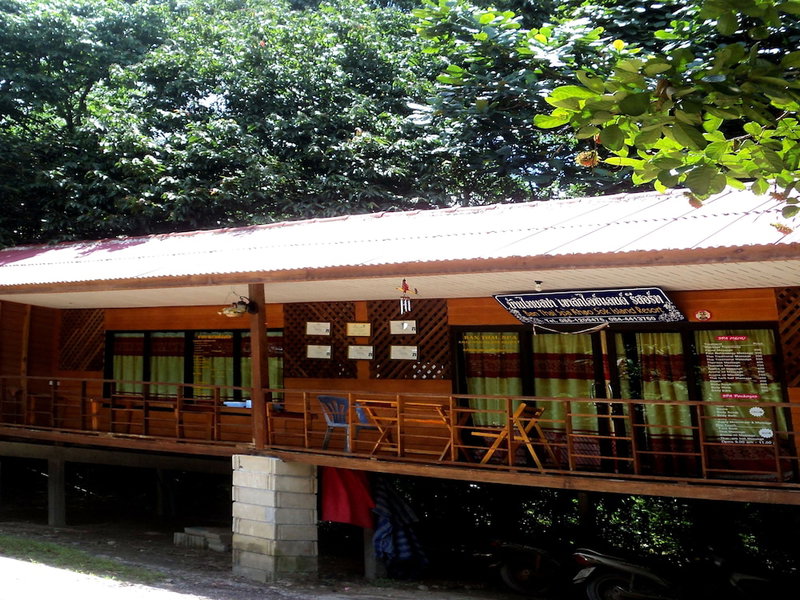 Khao Sok Island Resort and Spa, Phanom, Thailand