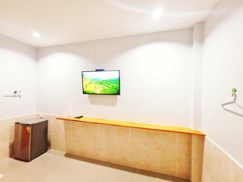 ลิตเติ้ล ฮิลล์ สัตหีบ รีสอร์ท ( Little Hill Sattahip Resort ), Sattahip, Thailand