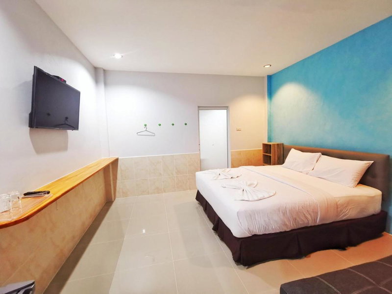 ลิตเติ้ล ฮิลล์ สัตหีบ รีสอร์ท ( Little Hill Sattahip Resort ), Sattahip, Thailand