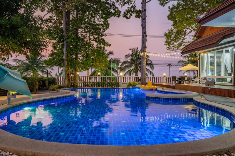 RimLay Beachfront Pool Villa, Sattahip, Thailand