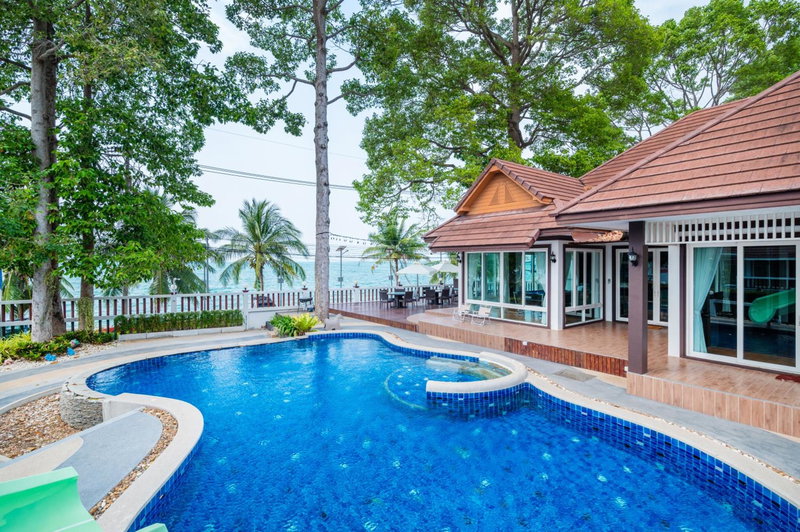 RimLay Beachfront Pool Villa, Sattahip, Thailand