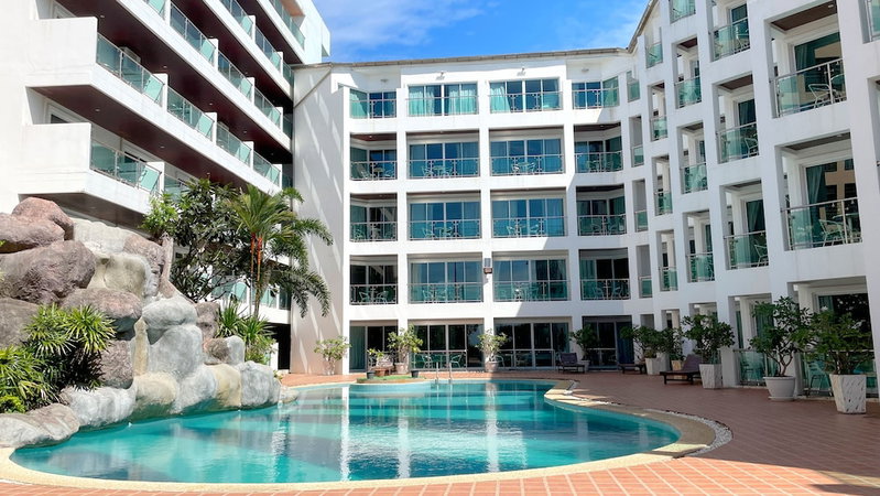 Dragon Beach Resort Jomtien Pattaya, Pattaya, Thailand