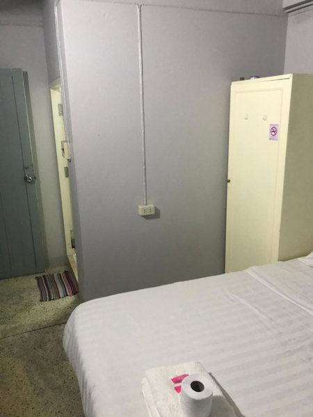 Scandalic Bar and Guest house, Pattaya Central, Thailand