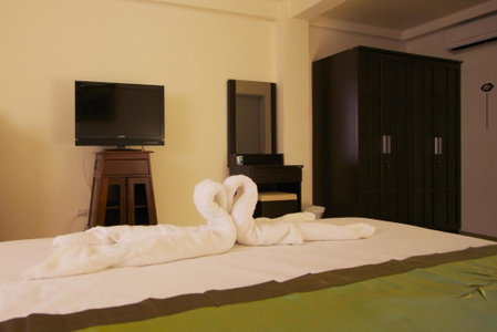 Charn Residence, Bangsaen, Thailand
