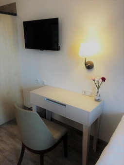 A&M Hotel Barsinghausen, Bad Nenndorf, Germany