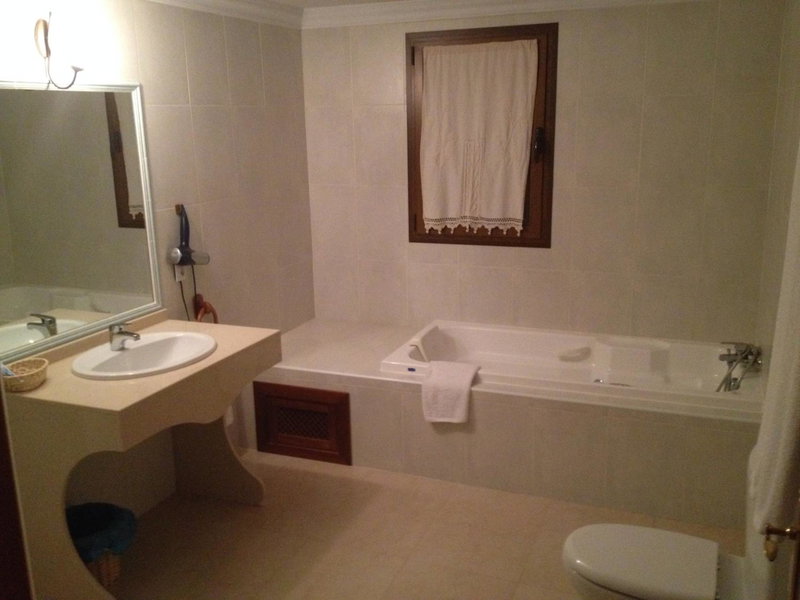 Hotel Las Fuentes, Torrecaballeros, Spain