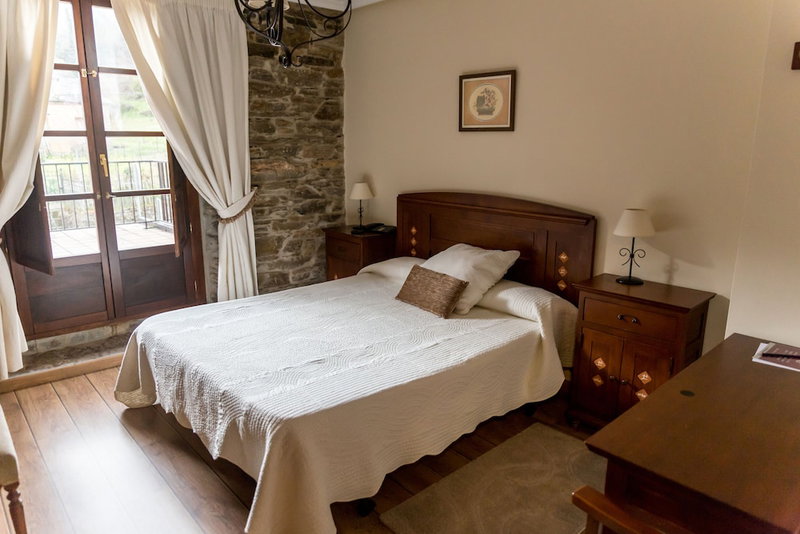 Hotel Ambasmestas, Vega de Valcarce, Spain