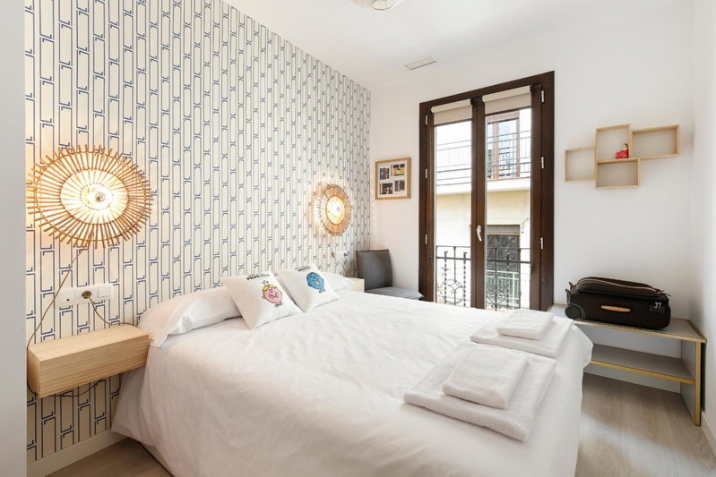 HI ROOM - Smart Apartments - AC, Granada, Spain