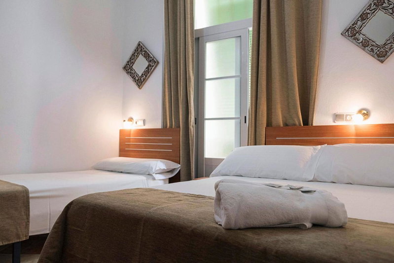 Hostal Colón Don Miguel, Cádiz, Spain