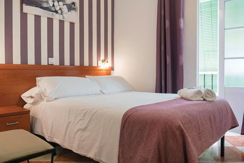 Hostal Colón Don Miguel, Cádiz, Spain